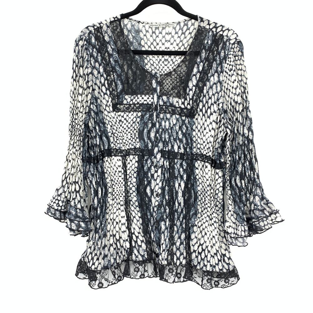 Signature By Larry Levine 3/4 Flared Sleeve Blouse Sz XL Lace Detail Snake Print